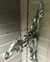 Wrought Iron Decorative Bracket with Lion